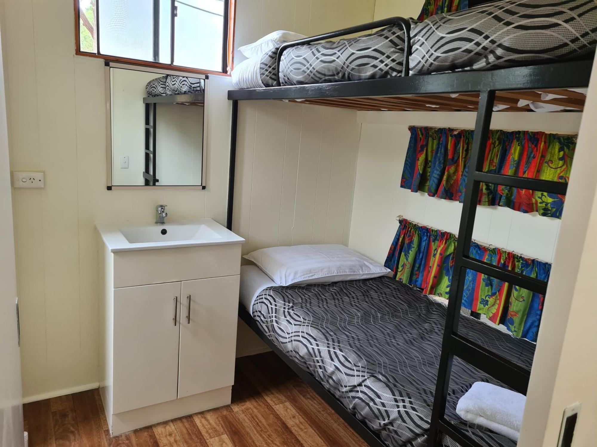 Mallacoota'S Shady Gully Caravan Park Ngoại thất bức ảnh