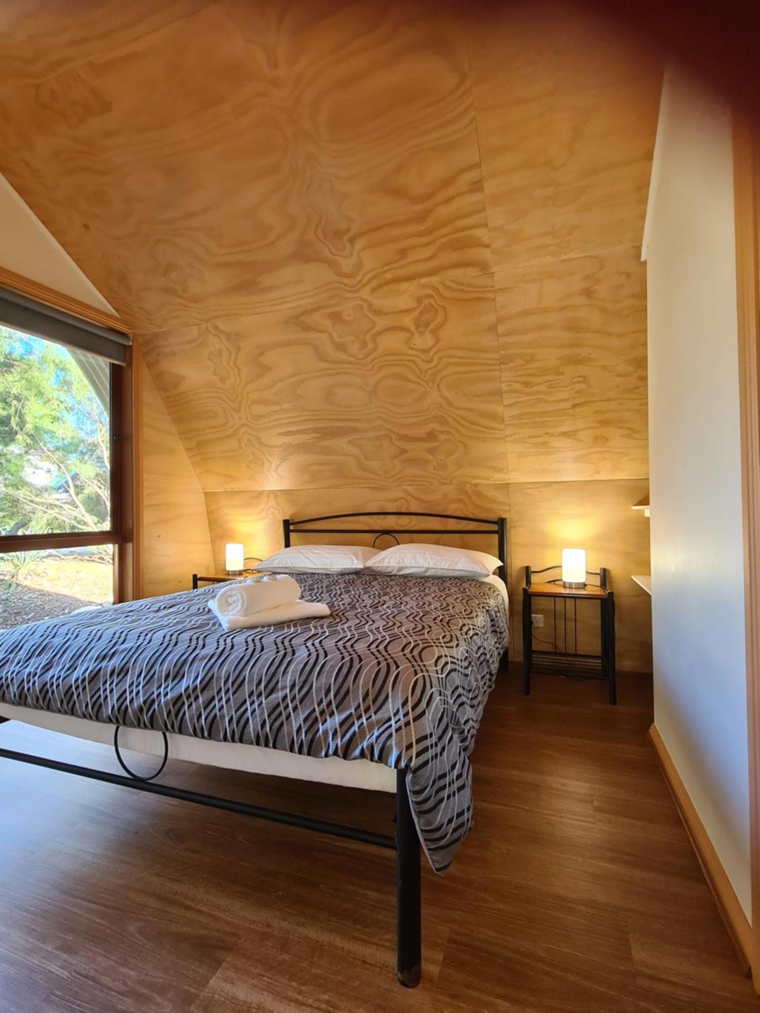 Mallacoota'S Shady Gully Caravan Park Ngoại thất bức ảnh